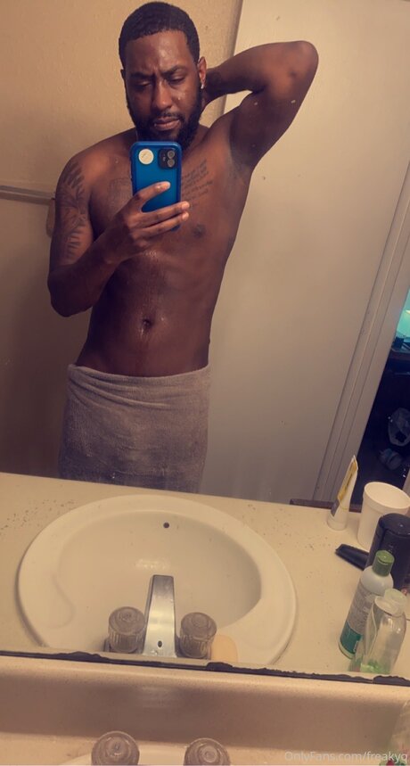 Photo nue de fuite OnlyFans de Freakyq