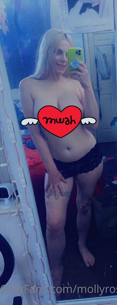 Photo nue de fuite OnlyFans de Mollyrosemoon