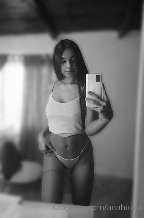 Photo nue de fuite OnlyFans de Realanafox