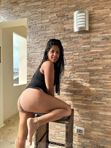 Photo nue de fuite OnlyFans de U282977670