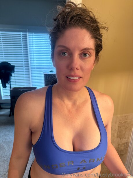 Photo nue de fuite OnlyFans de Bustybrooke01