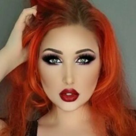 Ivy Tenebrae