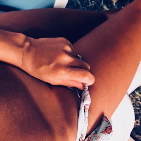 Photo nue de fuite OnlyFans de Cyndy Valerie Gamache Gravel