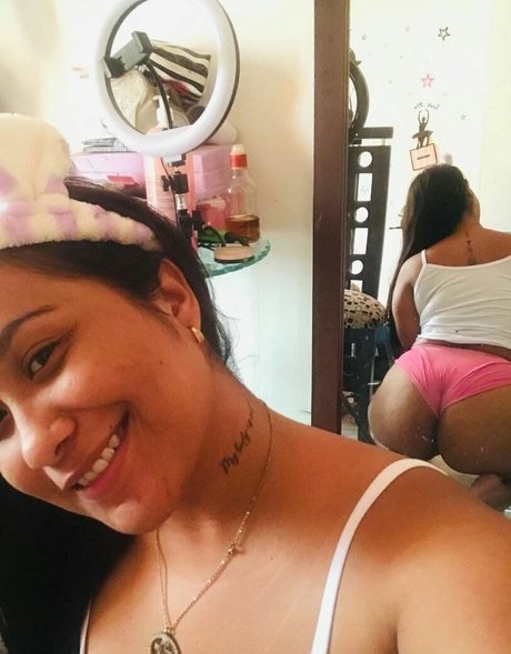 Photo nue de fuite OnlyFans de Angie Acosta