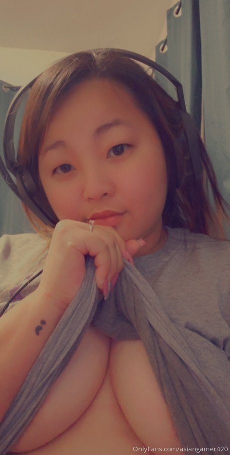 Photo nue de fuite OnlyFans de Creamy Asian Fantasy