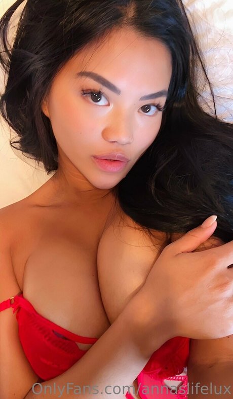 Photo nue de fuite OnlyFans de Anna