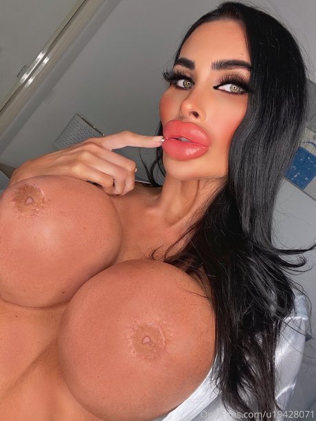 Photo nue de fuite OnlyFans de Tarajayn3
