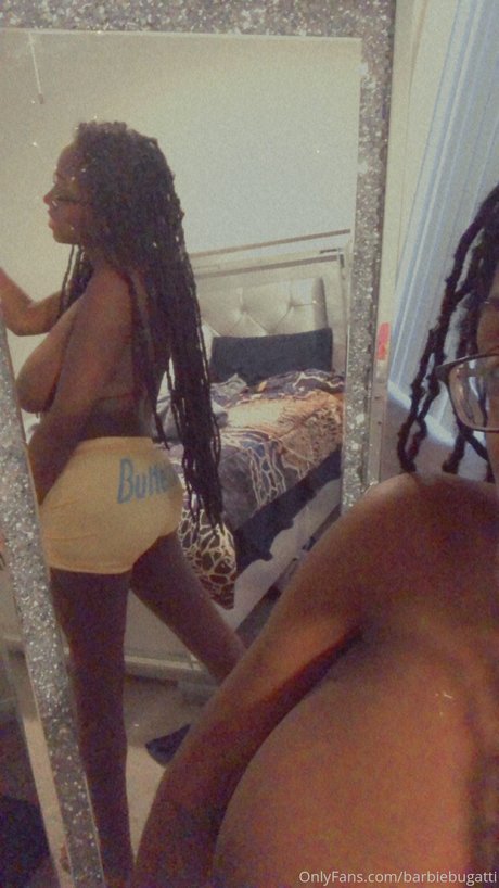 Photo nue de fuite OnlyFans de Barbie Bugatti