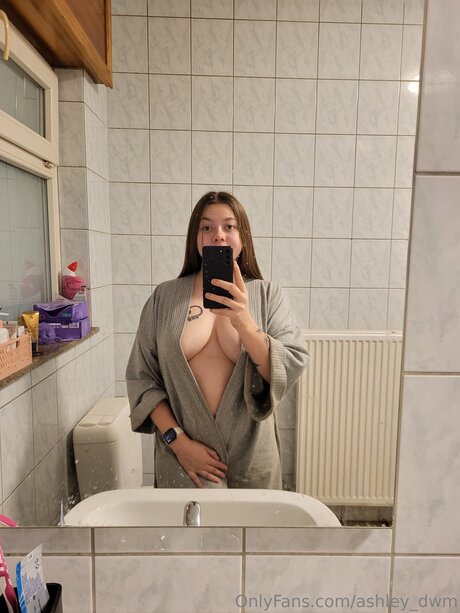 Photo nue de fuite OnlyFans de Ashley Dwm