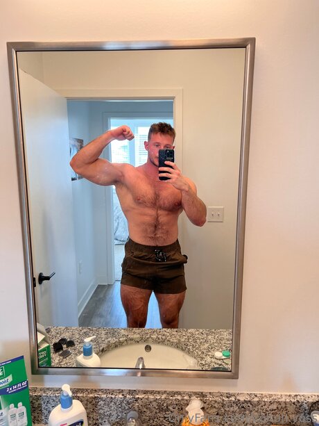 Photo nue de fuite OnlyFans de Colton Voss