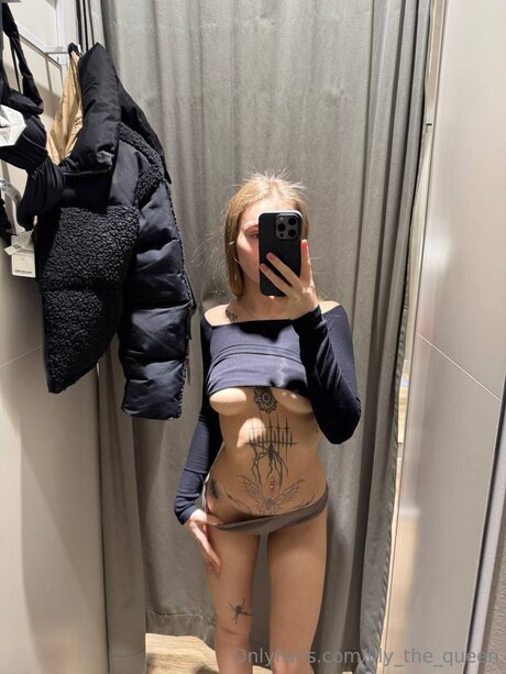 Photo nue de fuite OnlyFans de Lily The Queen