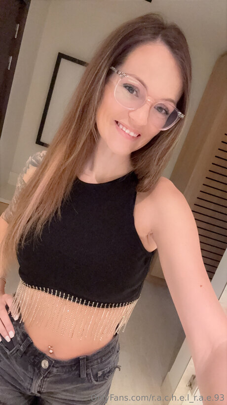 Photo nue de fuite OnlyFans de R A C H E L R A E 93