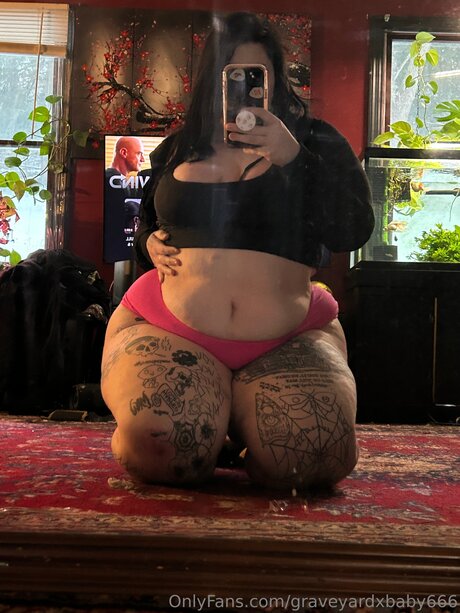 Photo nue de fuite OnlyFans de Graveyardxbaby666