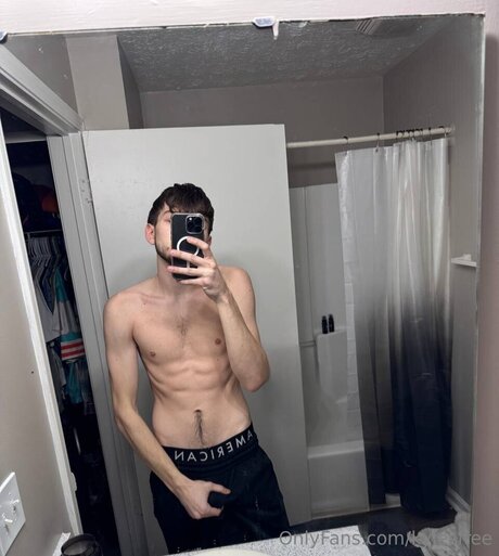 Photo nue de fuite OnlyFans de Kylesfree