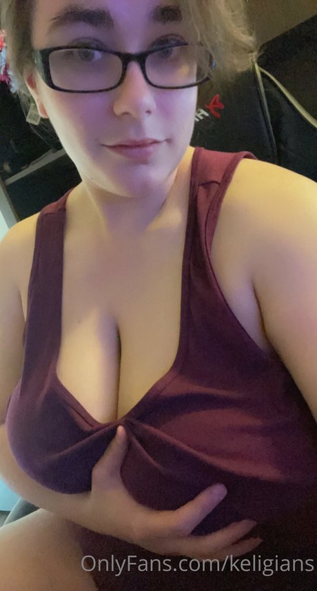 Photo nue de fuite OnlyFans de Keligian