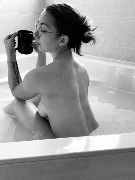 Photo nue de fuite OnlyFans de Rhicosplay
