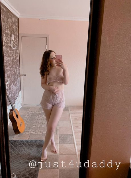 Photo nue de fuite OnlyFans de Devo4ka Askorbinka