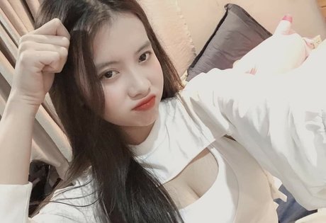 Yiyi