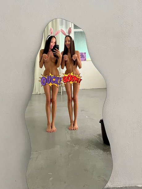 Adelalinka Twins