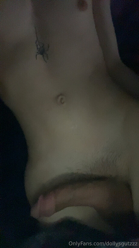 Photo nue de fuite OnlyFans de Dollysgutzzz