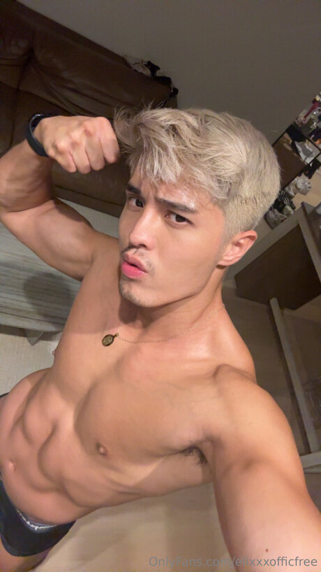 Photo nue de fuite OnlyFans de Elixxxofficfree
