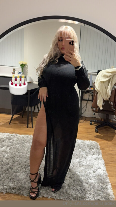 Photo nue de fuite OnlyFans de Parisjadex