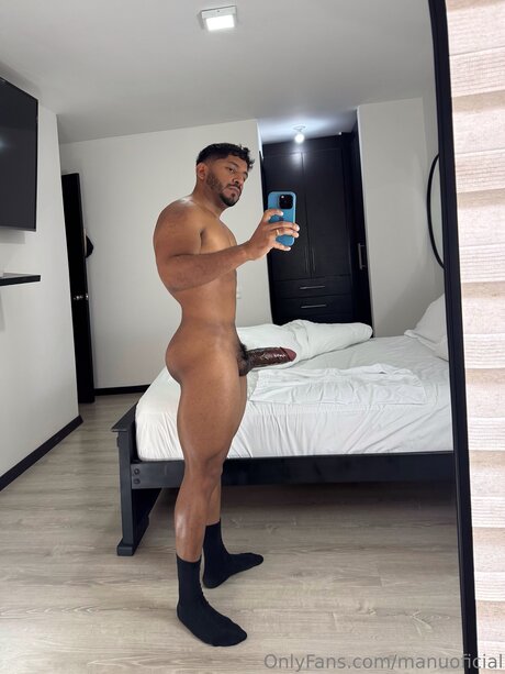 Photo nue de fuite OnlyFans de Manuoficial