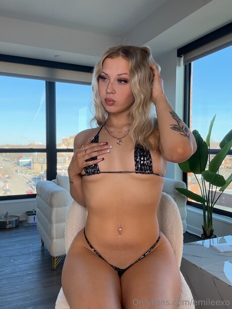 Photo nue de fuite OnlyFans de Emileexo