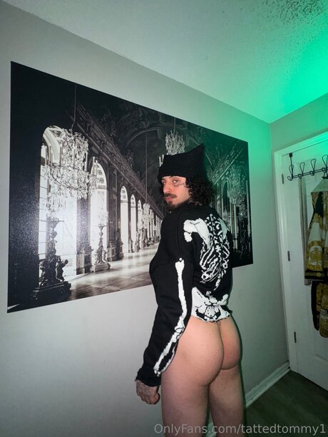 Photo nue de fuite OnlyFans de Tattedtommy1