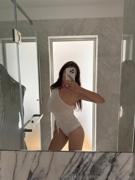 Photo nue de fuite OnlyFans de Sasha Araki Vip
