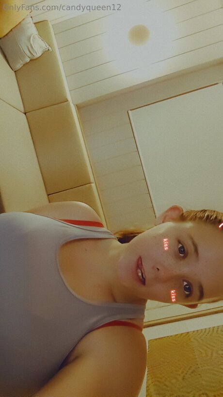 Photo nue de fuite OnlyFans de Candyqueen12