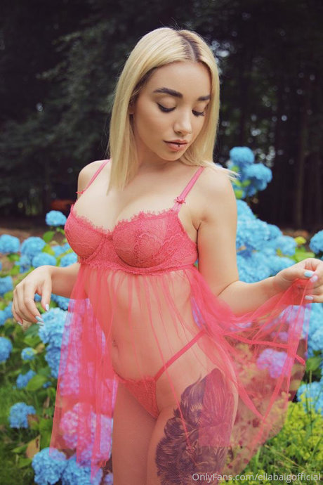 Ella Baig
