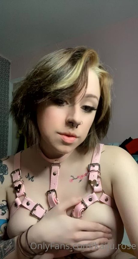 Kaiju_rose