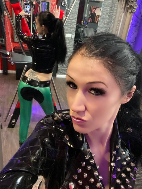 Photo nue de fuite OnlyFans de Melideluxe