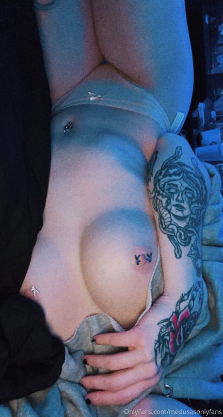 Photo nue de fuite OnlyFans de Medusas