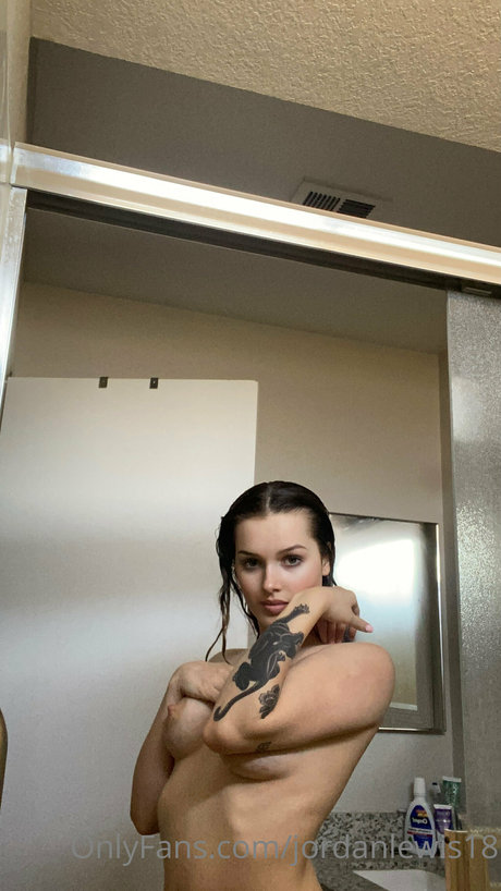 Photo nue de fuite OnlyFans de Sophomore Jordan