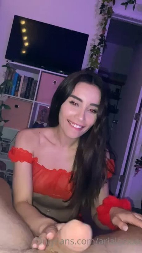 Photo nue de fuite OnlyFans de Aria Lee