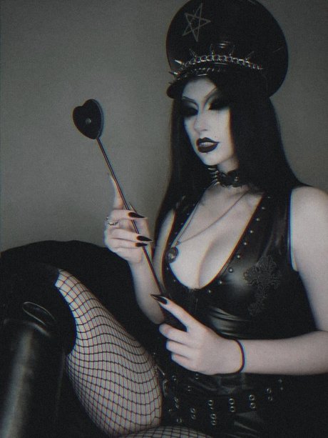 Photo nue de fuite OnlyFans de May Hemm