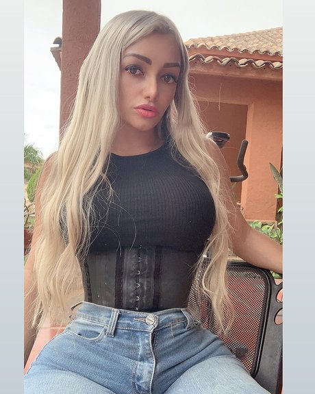 Photo nue de fuite OnlyFans de Barbie Michell