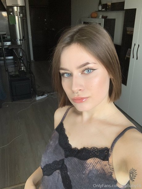 Photo nue de fuite OnlyFans de Molly Moore
