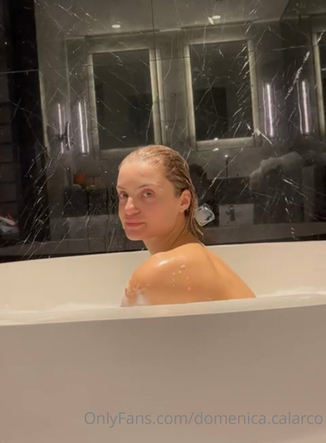 Photo nue de fuite OnlyFans de Domenica Calarco
