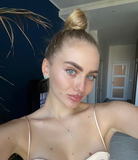 Photo nue de fuite OnlyFans de Evae