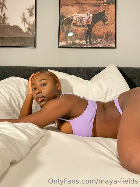Photo nue de fuite OnlyFans de Maya Fields