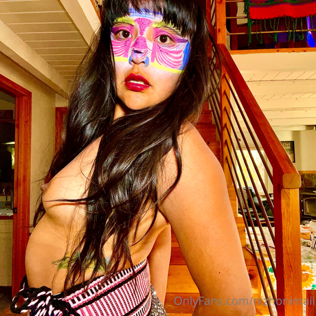 Photo nue de fuite OnlyFans de Nizhoni Maii