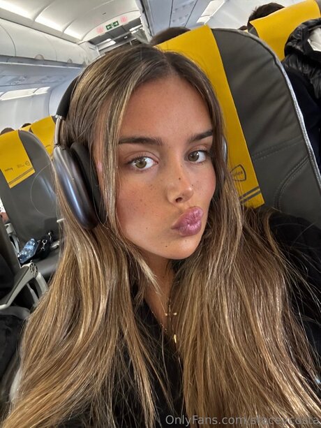 Photo nue de fuite OnlyFans de Stassycadot