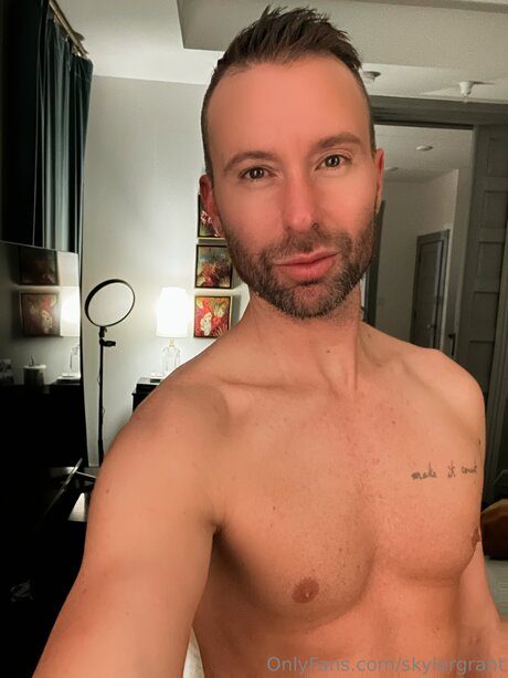 Photo nue de fuite OnlyFans de Skylergrant