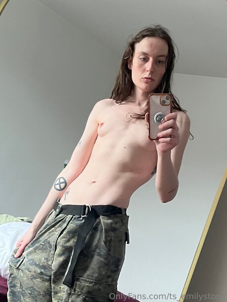 Photo nue de fuite OnlyFans de Ts Emilystone