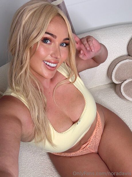 Photo nue de fuite OnlyFans de Noradavis