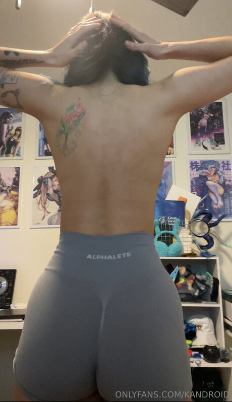 Photo nue de fuite OnlyFans de Kandroid