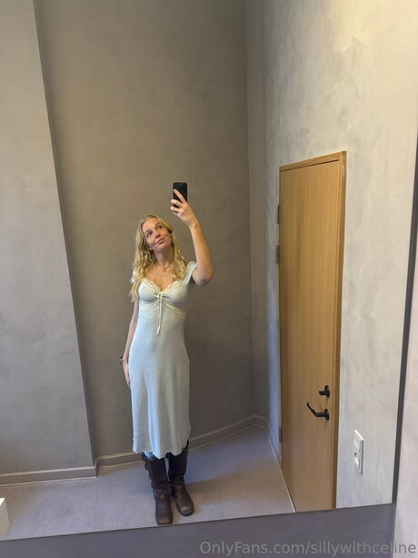 Photo nue de fuite OnlyFans de Sillywithceline